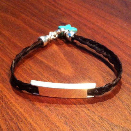 Smalle armband met naamplaatje